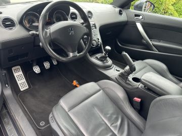 Peugeot RCZ